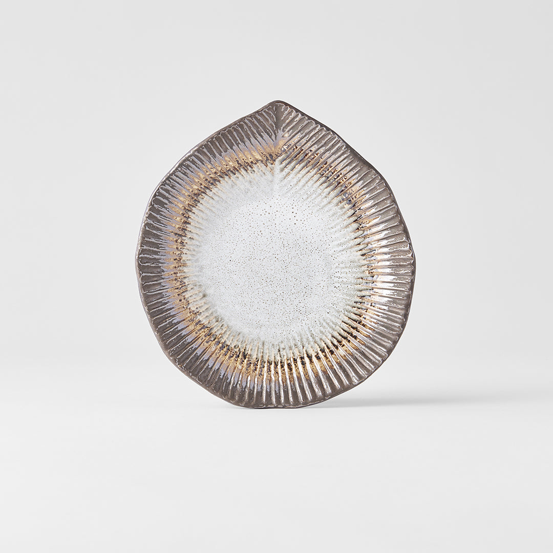 Premium Leaf Shape Plate – Akane Grey Glaze Ceramic Plate 16cm