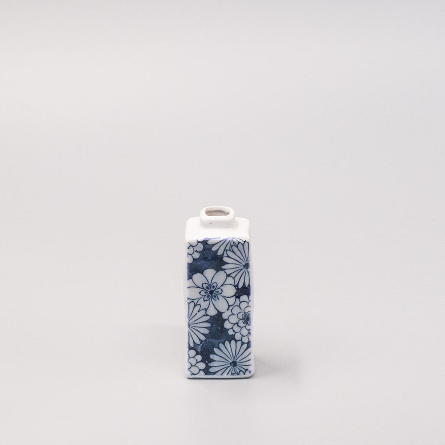 Premium Oblong White Posy Ceramic Vase
