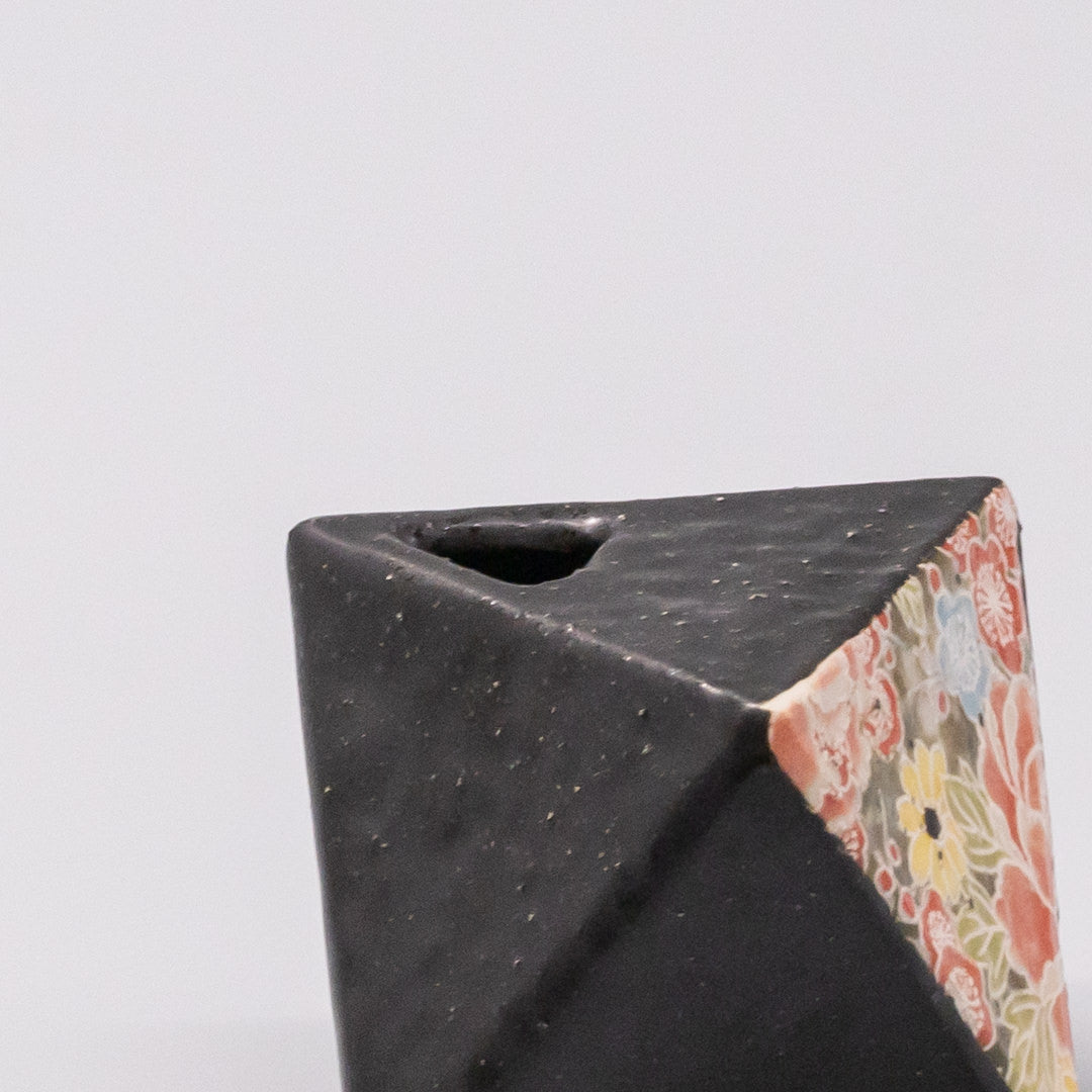 Premium Triangular Bright Black Vase – Compact 4.5cm Decorative Vase