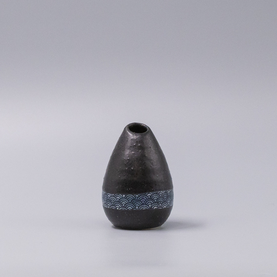 Black Wave Pinecone Vase 10cm Decorative Mini Floral Display