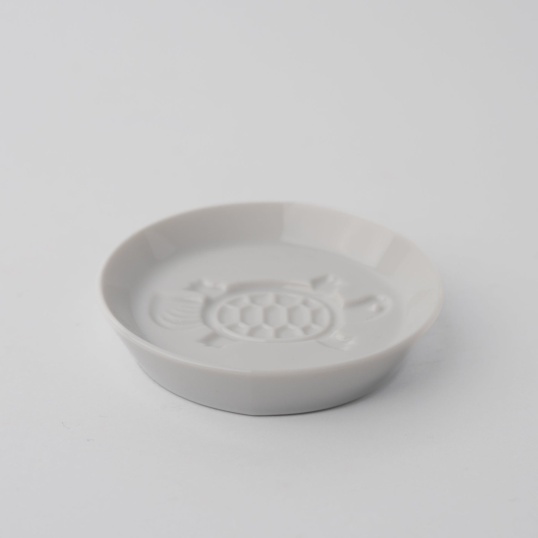 Premium 8.2cm Silhouette Tortoise Ceramic Sauce Dish Japanese Tableware
