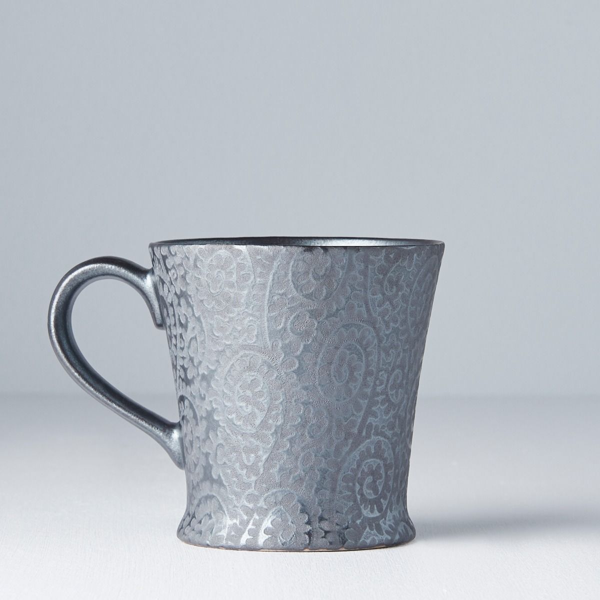 Premium Ceramic Mug – Silver Black Scroll Design 200ml