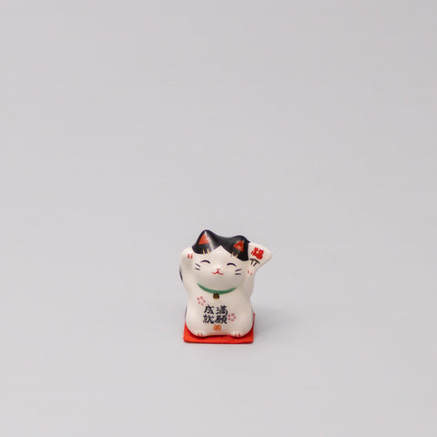 Premium Okimono Victory Lucky Cat Set - 24 Pieces