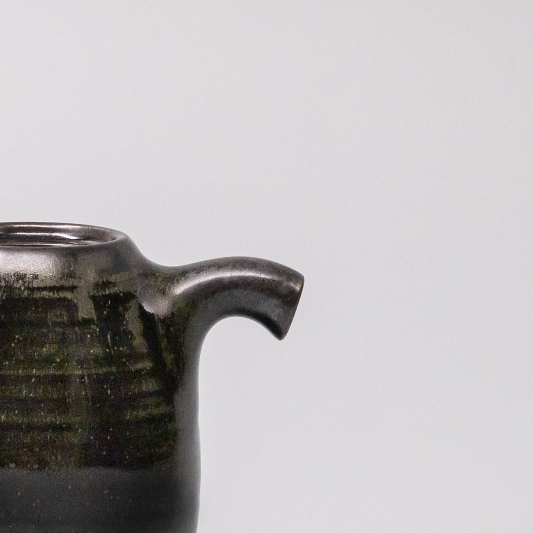 Premium 160ml Moss Black Ceramic Soy Pot Japanese Sauce Pourer