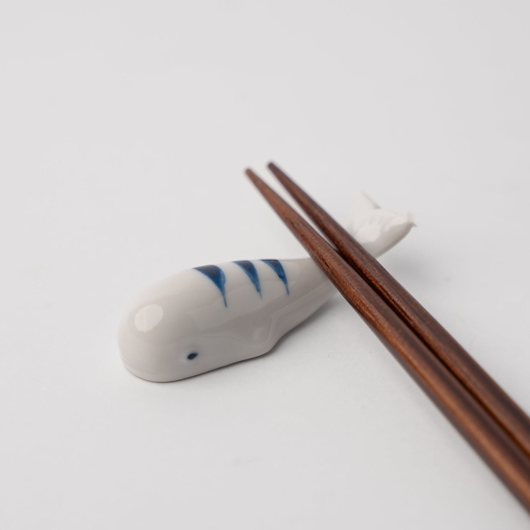Premium Chopstick Rest – Blue Stripe Whale Tableware Accessory