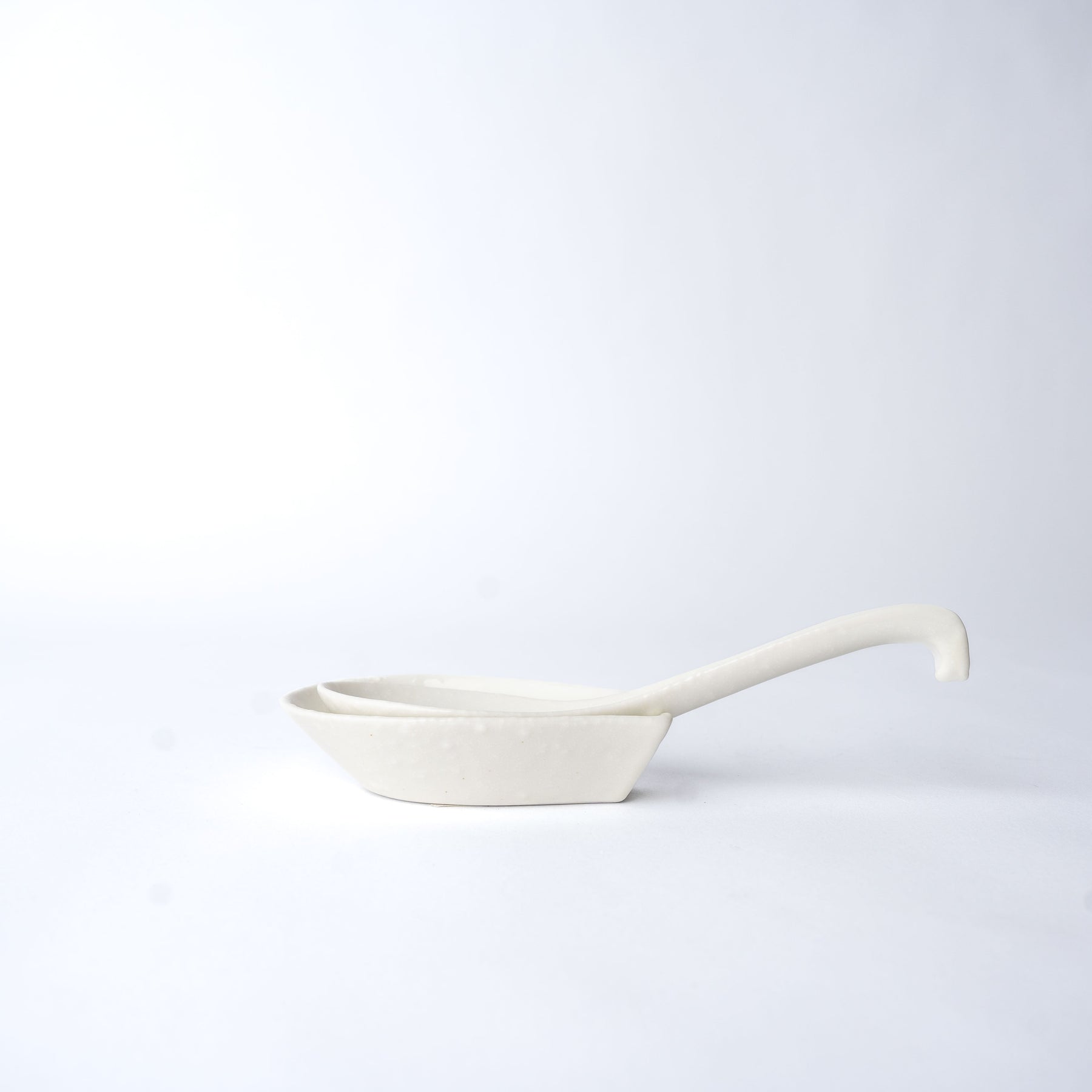 Kanso Soft White Ramen Spoon Rest Ceramic Japanese Tableware Dishwasher Microwave Safe