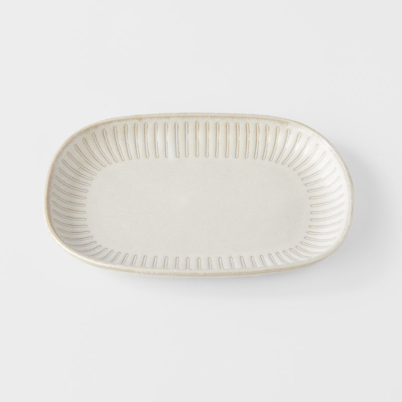 Premium Oval Plate – Beige Ridged Alabaster Glaze 18.7cm