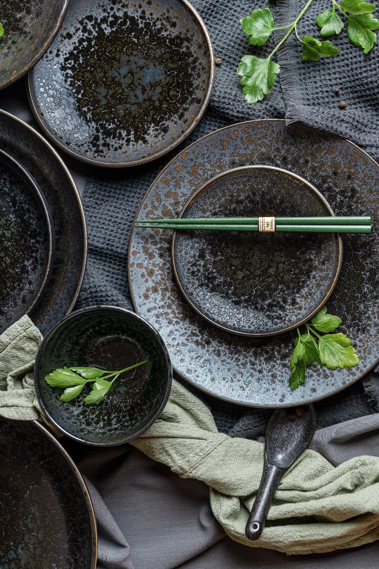 Premium Ceramic Bowl – Black Pearl Glaze 13cm, 200ml