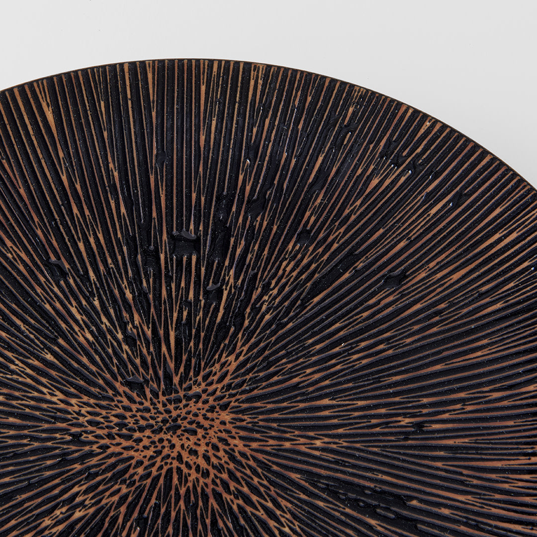 Premium Plate – Bronze Converging Line Glaze 28cm