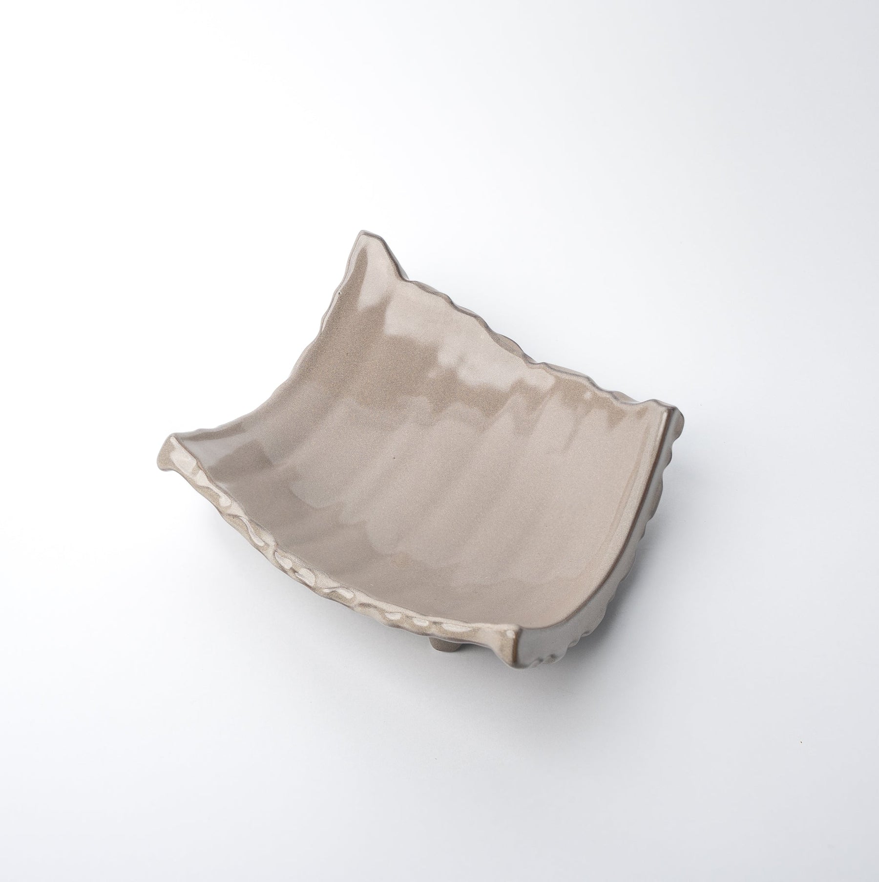 Premium Ceramic Swept Side Sushi Plate – Brown Dune Glaze 26cm