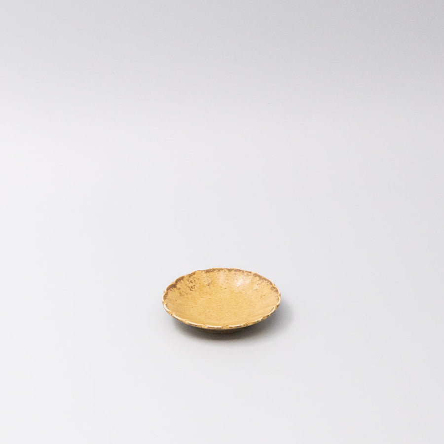Premium Ceramic Scallop Sauce Dish – Ochre Fade Glaze 8.2cm