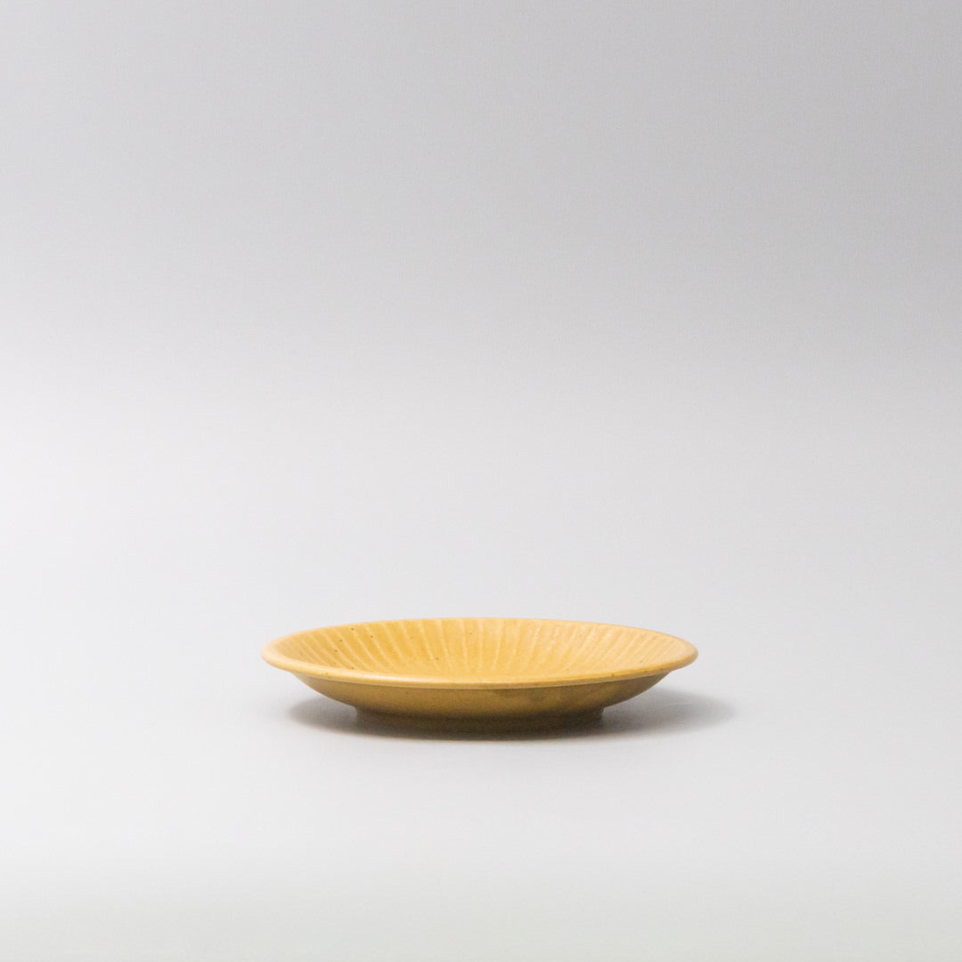 Premium Ceramic Plate – Yellow Sunburst Turmeric Glaze 15.5cm