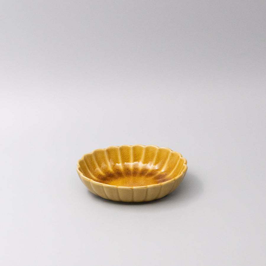 Premium Ceramic Oval Bowl – Yellow Amane Amber Glaze 16cm