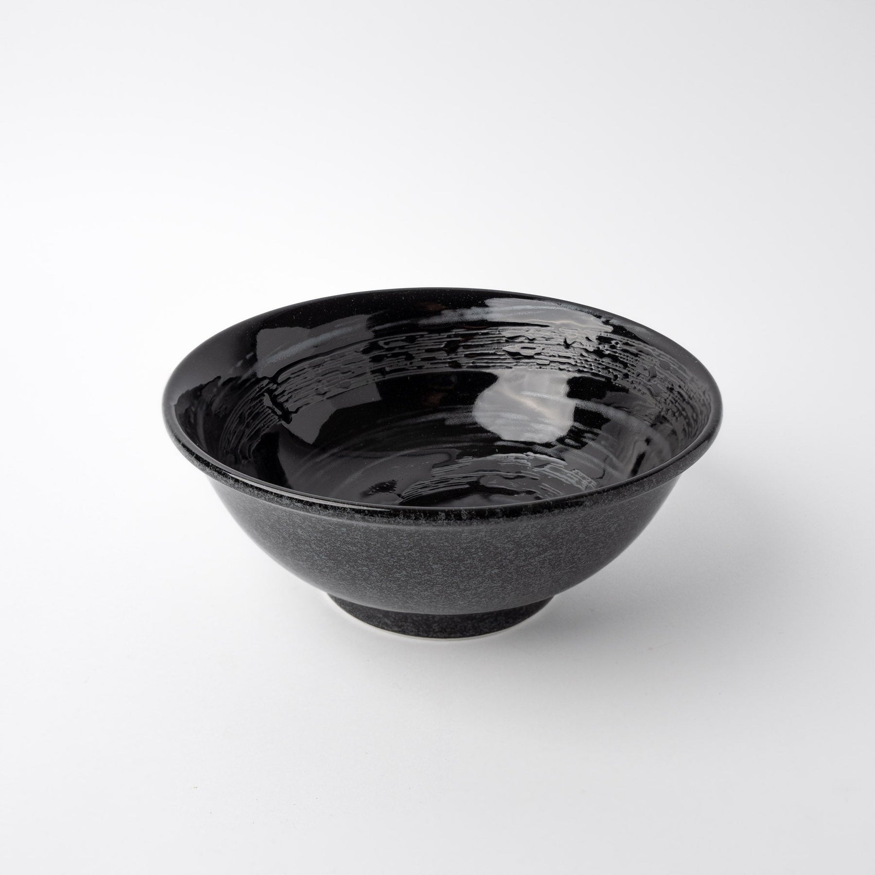 Premium Fluted Udon Bowl – Black Gunmetal Swirl Glaze 19.5cm
