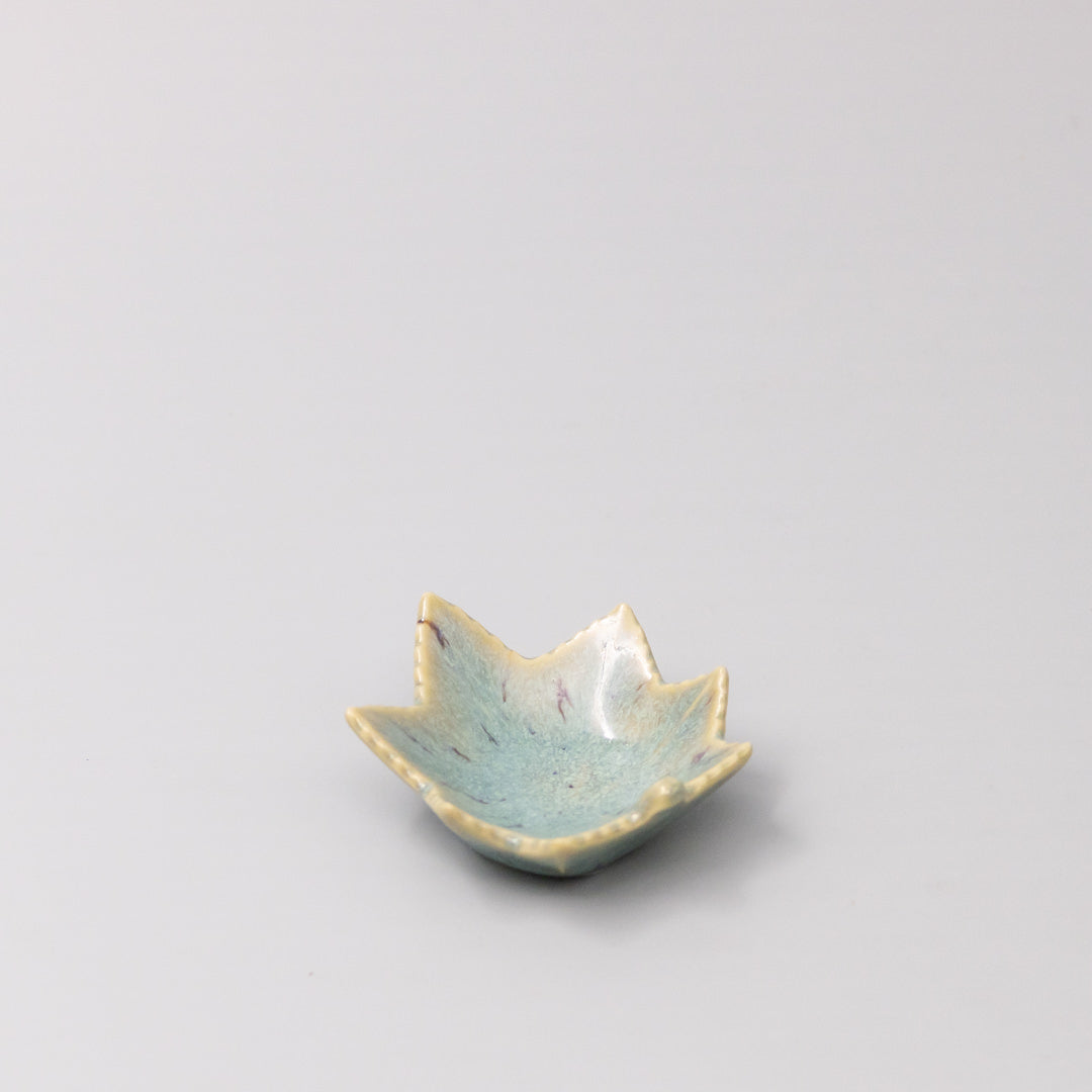Premium Ceramic Maple Leaf Sauce Dish – Turquoise Mint Green 6cm, 6ml
