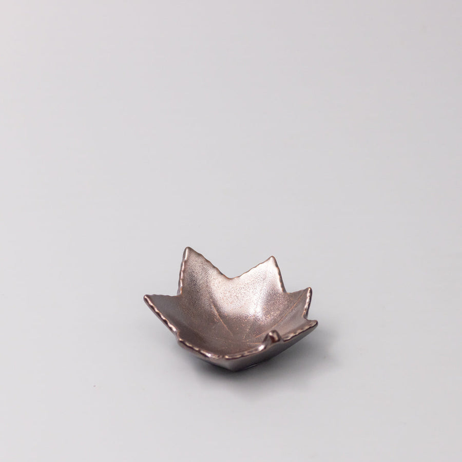 Premium 6cm Metallic Lustre Glaze Maple Leaf Ceramic Sauce Dish Dishwasher Safe