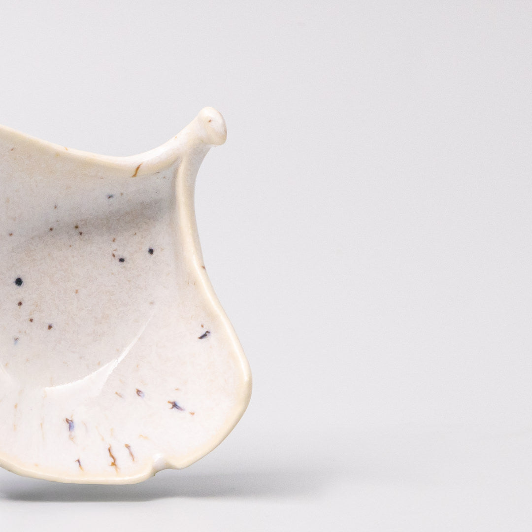 Premium 30ml Ivory Fleck Gingko Leaf Ceramic Sauce Dish Dishwasher Microwave Safe