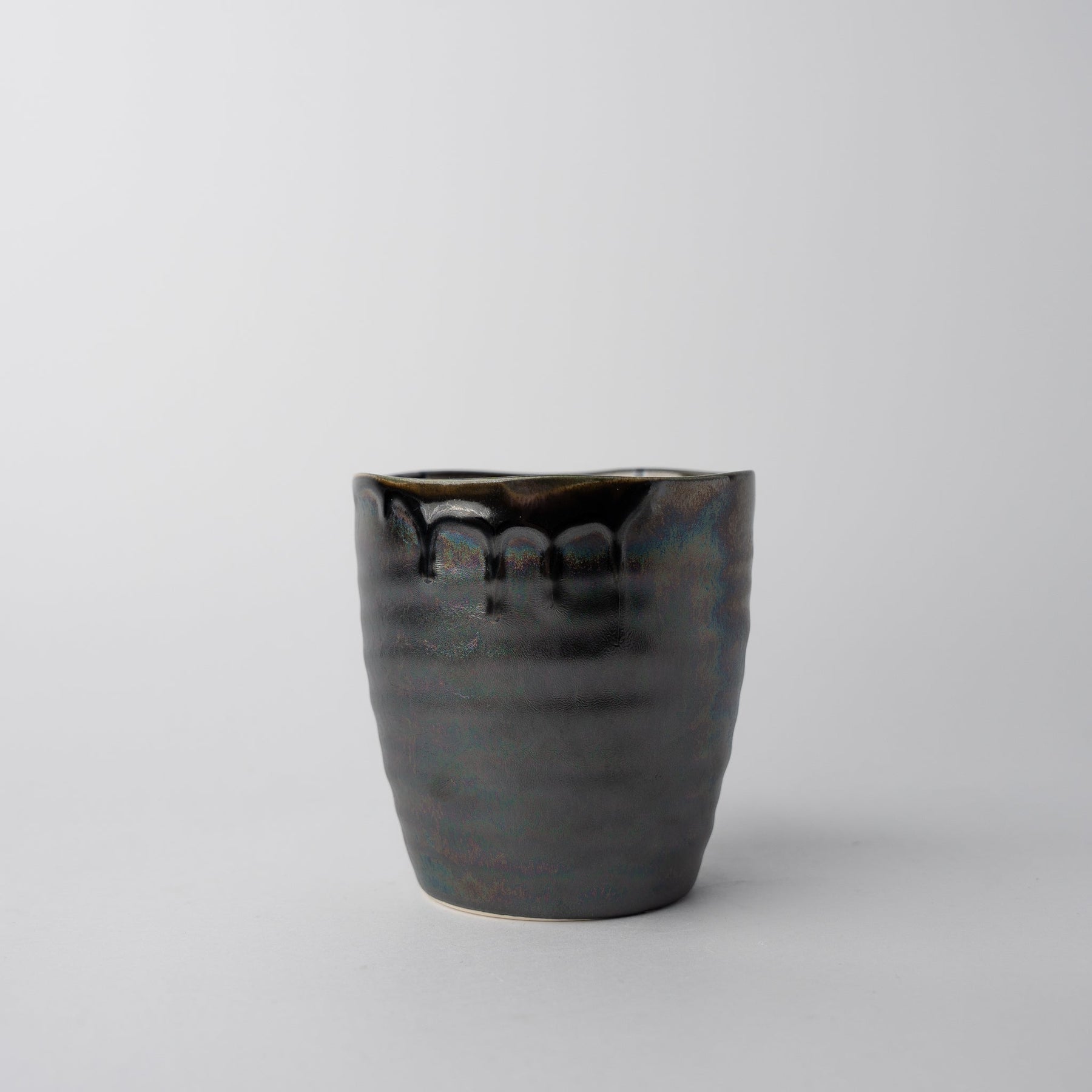 Premium Sushi Mug – Metallic Black Drip Glaze 325ml