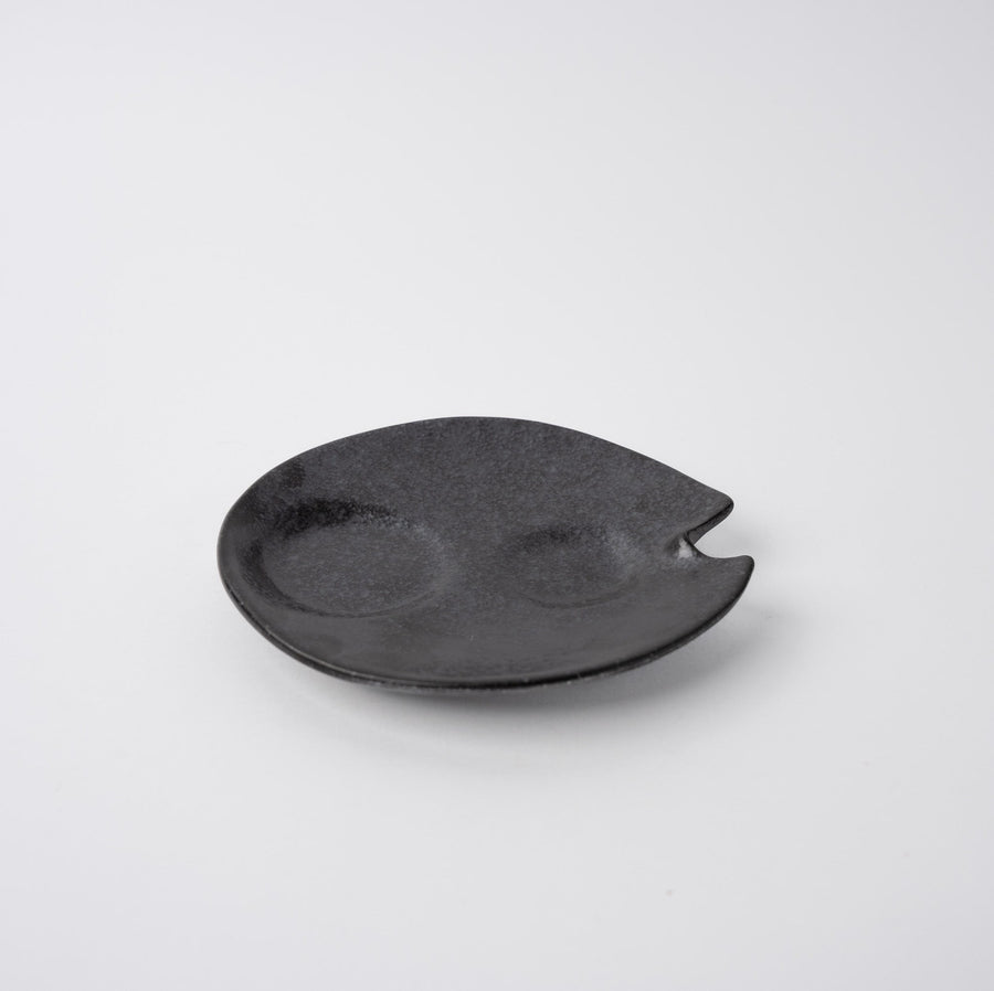 Premium Dimpled Plate – Craft Black Glaze 15cm