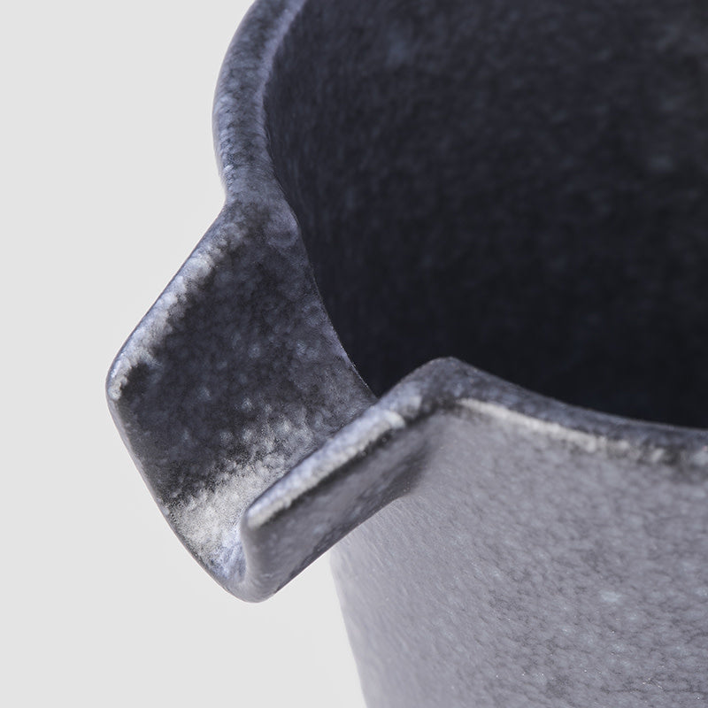 Premium Sake Pourer – Waterfall Craft Black Glaze 220ml