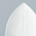 Premium Oval Plate – White Snow Leaf Glaze 21.5cm