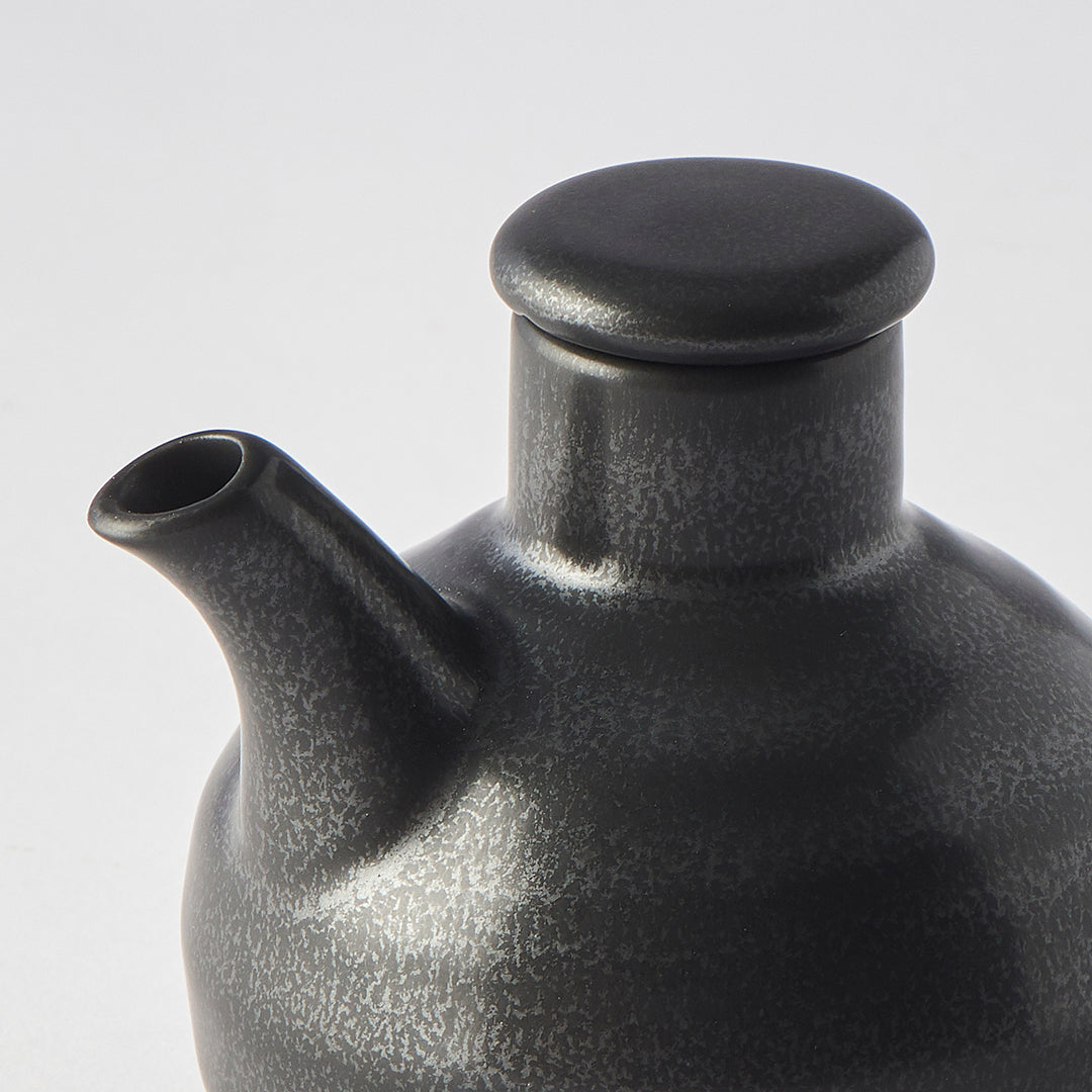 Premium Minoyaki Porcelain Soy Pot – Matte Black 110ml