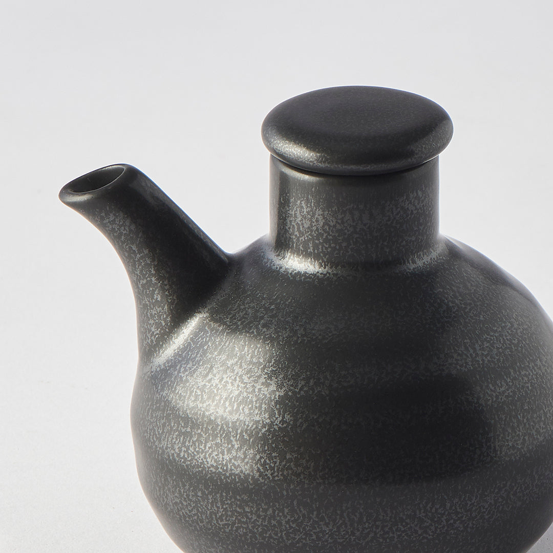 Premium Minoyaki Porcelain Soy Pot – Matte Black 110ml