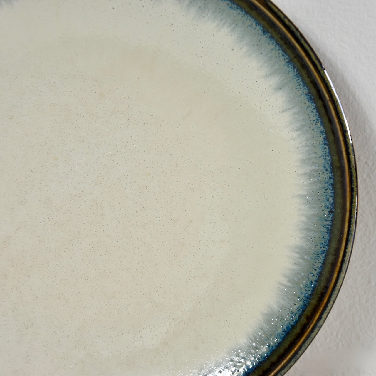 Premium Tapas Plate – White Aurora Glaze 17cm
