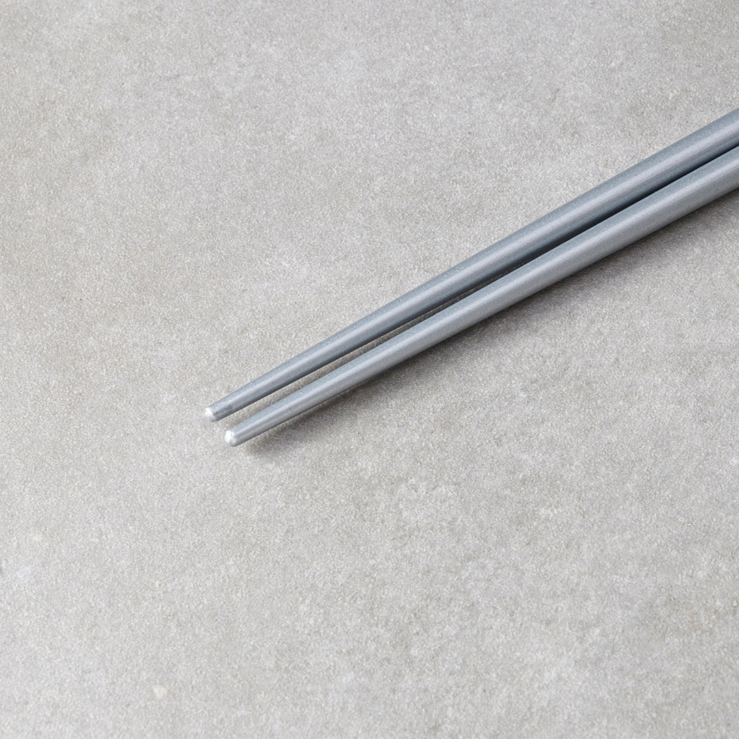 Premium Lacquered Chopsticks – Silver and White Tableware Pair
