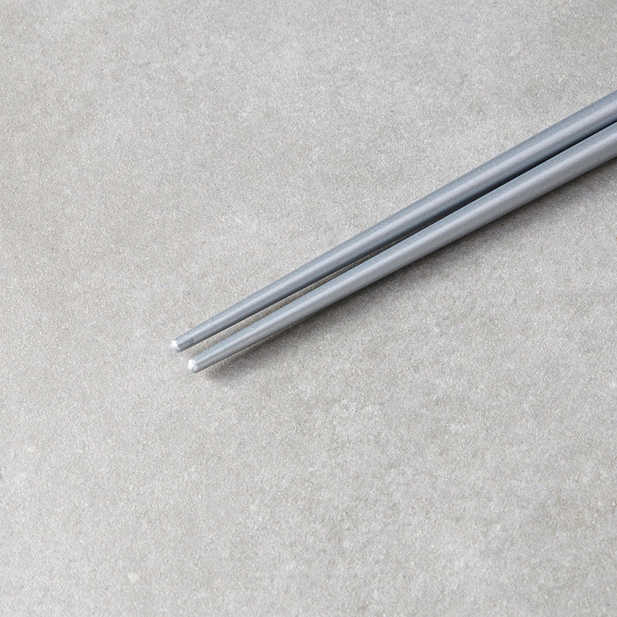 Premium Lacquered Chopsticks – Silver and White Tableware Pair