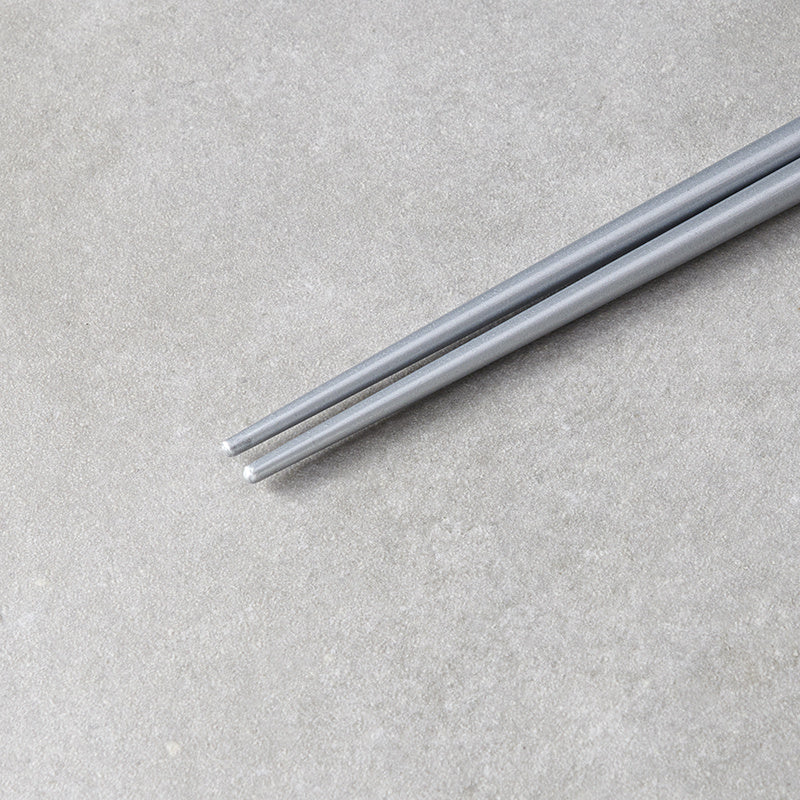 Premium Lacquered Chopsticks – Silver and White Tableware Pair
