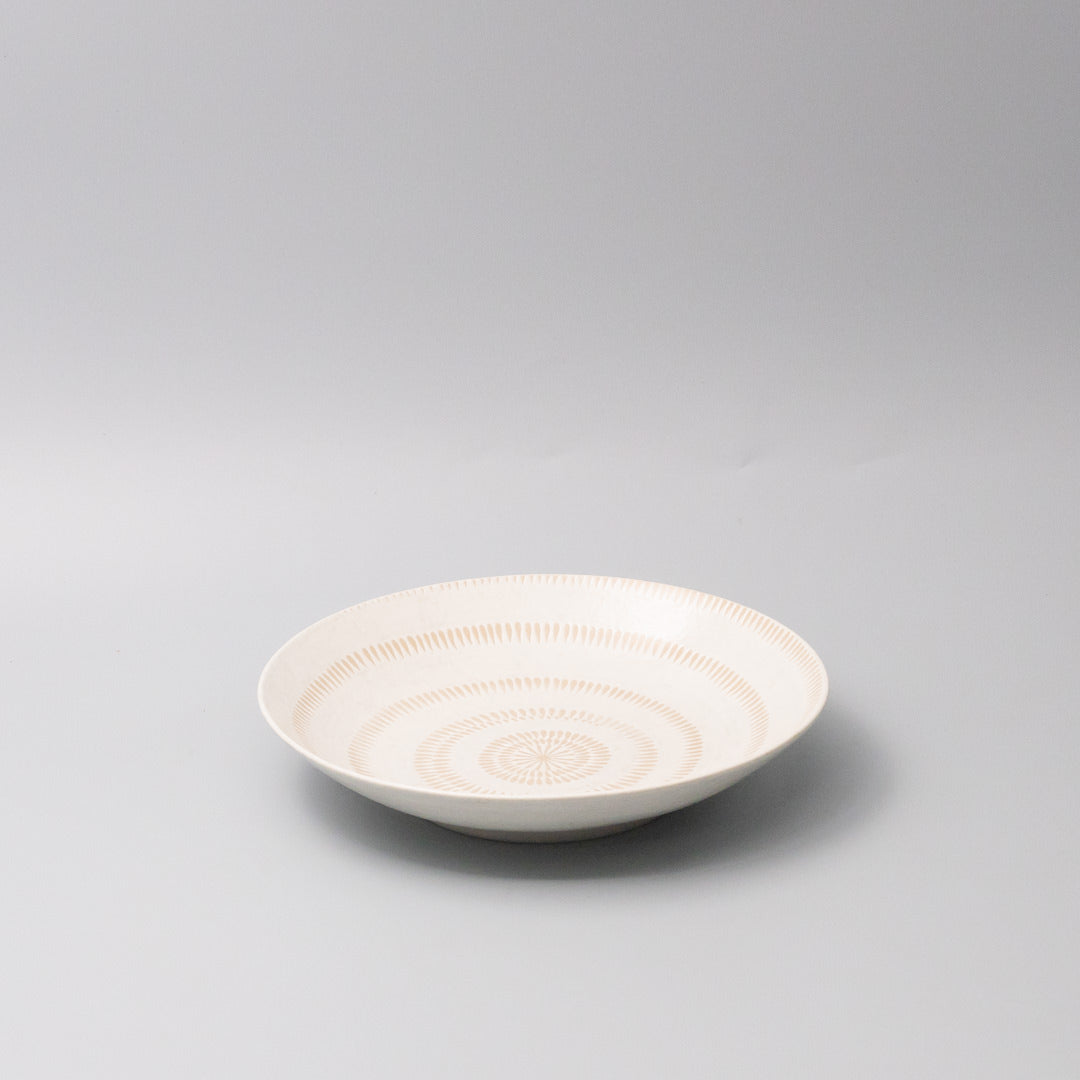 Premium Open Shallow Bowl – Ivory Spiral Glaze 23cm