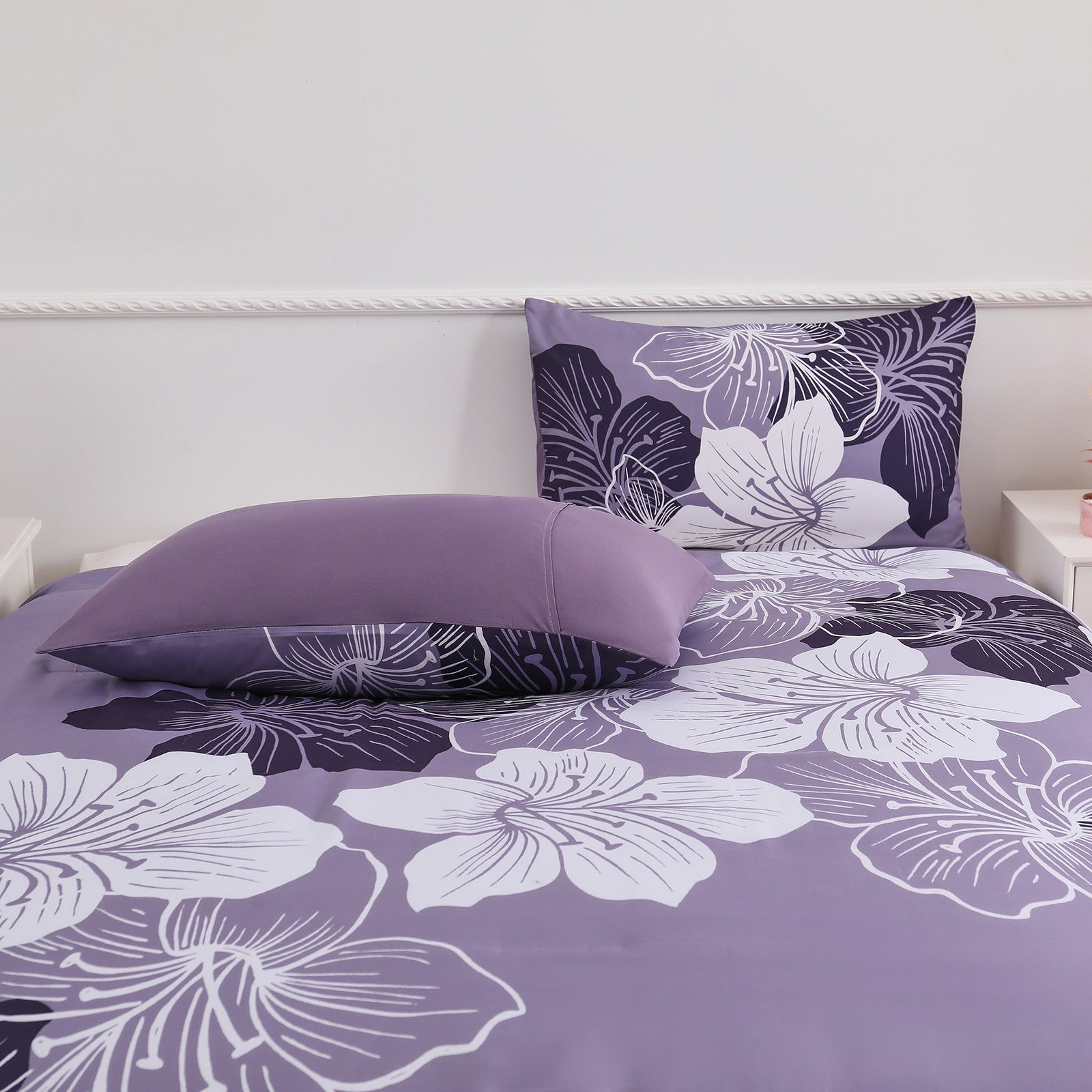 Premium Dark Purple Floral 3 Piece Microfiber Comforter Set - King