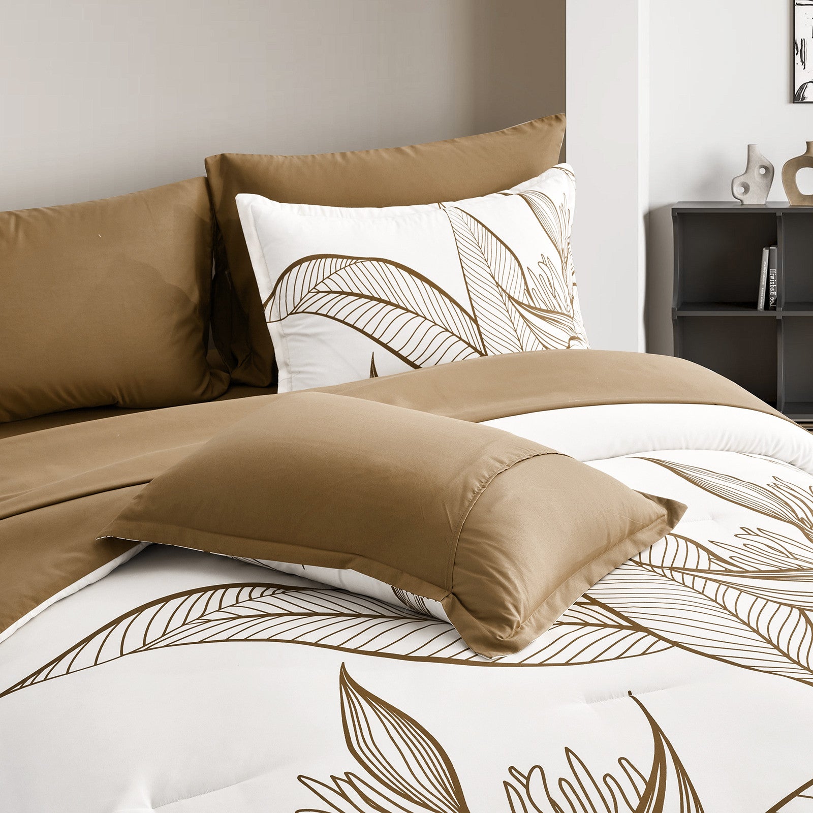 Premium Soft Floral 3 Piece Microfiber Comforter Set - King
