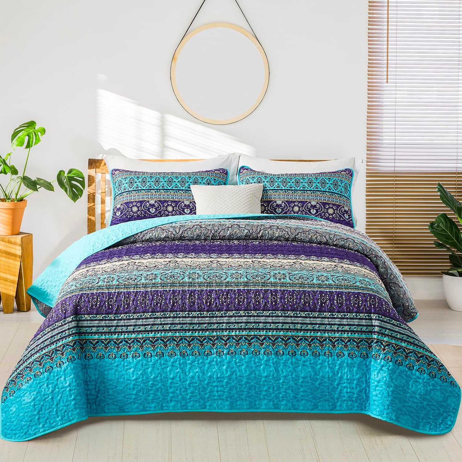 3-Piece Quilt Bedspread Set Queen Size Lightweight Reversible for Cozy Bedroom - SuperSaverAU - view 1