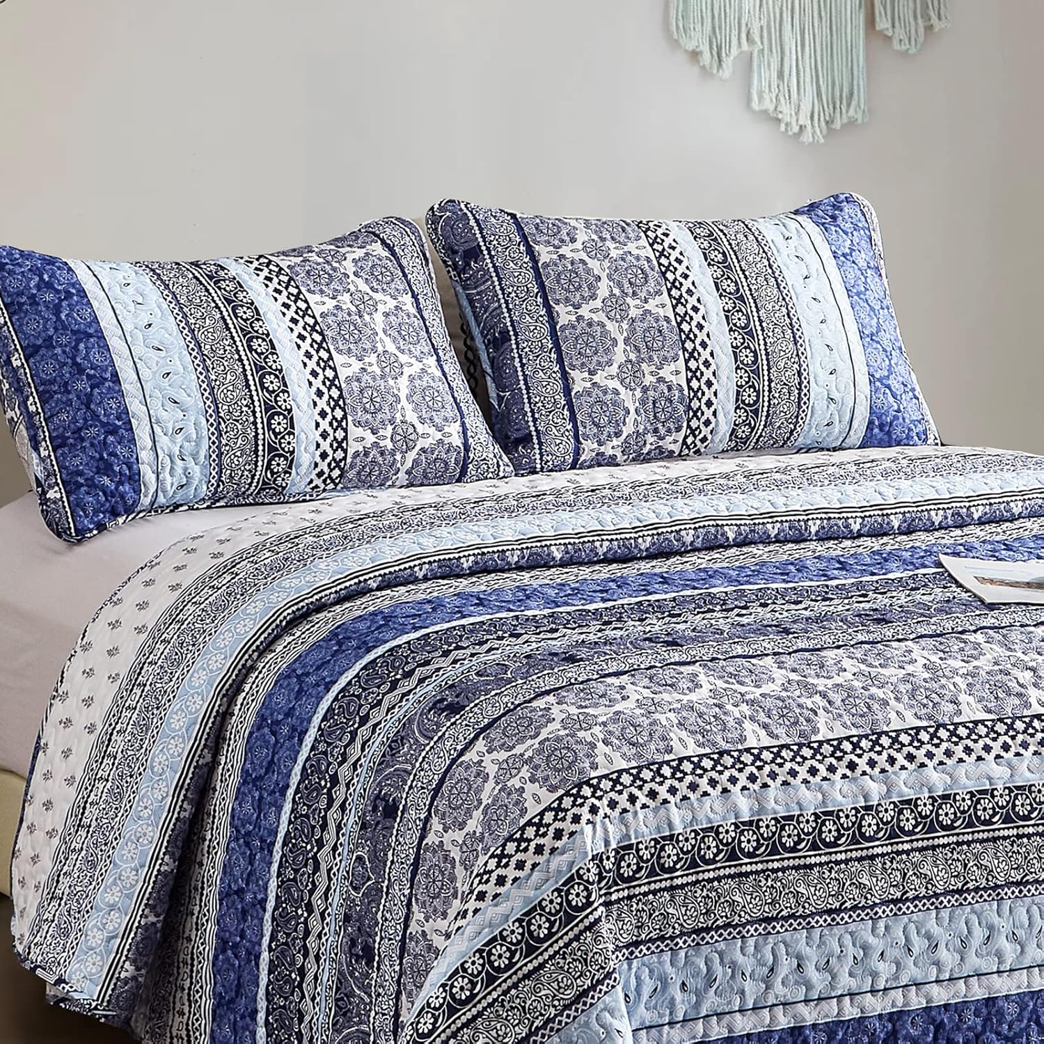 3-Piece Quilt Bedspread Set Queen Size Coverlet Lightweight Reversible - SuperSaverAU - view 3