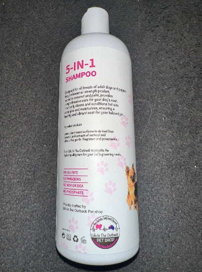 Life in the Outback 5 in 1 Shampoo 500ml - Cleans, Conditions, Deodorizes, Moisturizes, Detangles