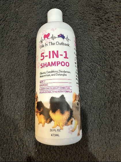 Life in the Outback 5 in 1 Shampoo 500ml - Cleans, Conditions, Deodorizes, Moisturizes, Detangles