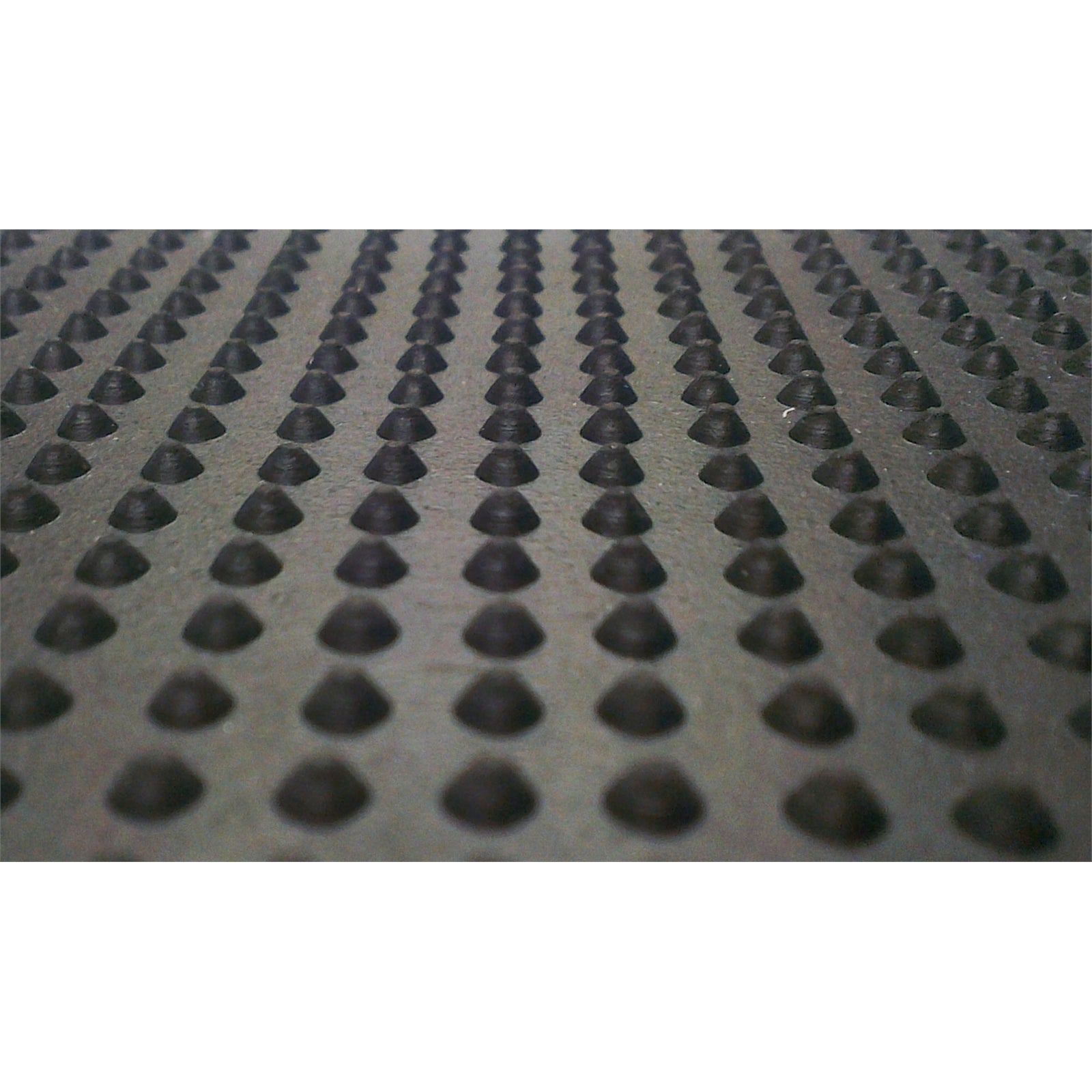 Ideal DIY Floors 25 x 75cm SBR Rubber Stair Tread, 7mm, UV & Moisture Resistant, Indoor/Outdoor