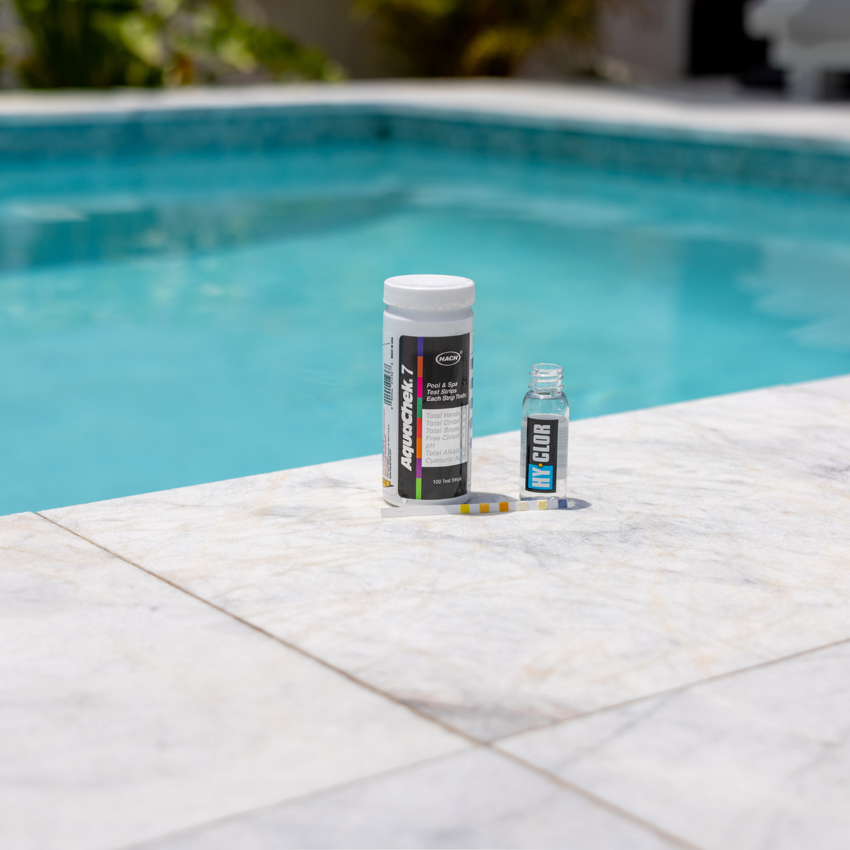 AquaChek Test Strips - 100 Pack - Plastic Composite - 7 in 1 Testing - SuperSaverAU - view 2