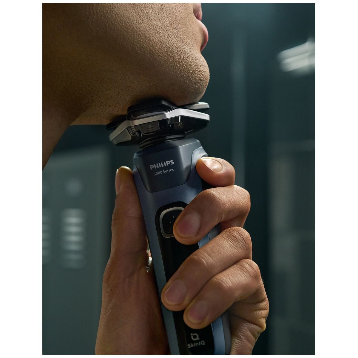 Philips Shaver Series 5000 SkinIQ - SteelPrecision Blades - 360° Flexible Heads - Ocean Blue - S5880-20