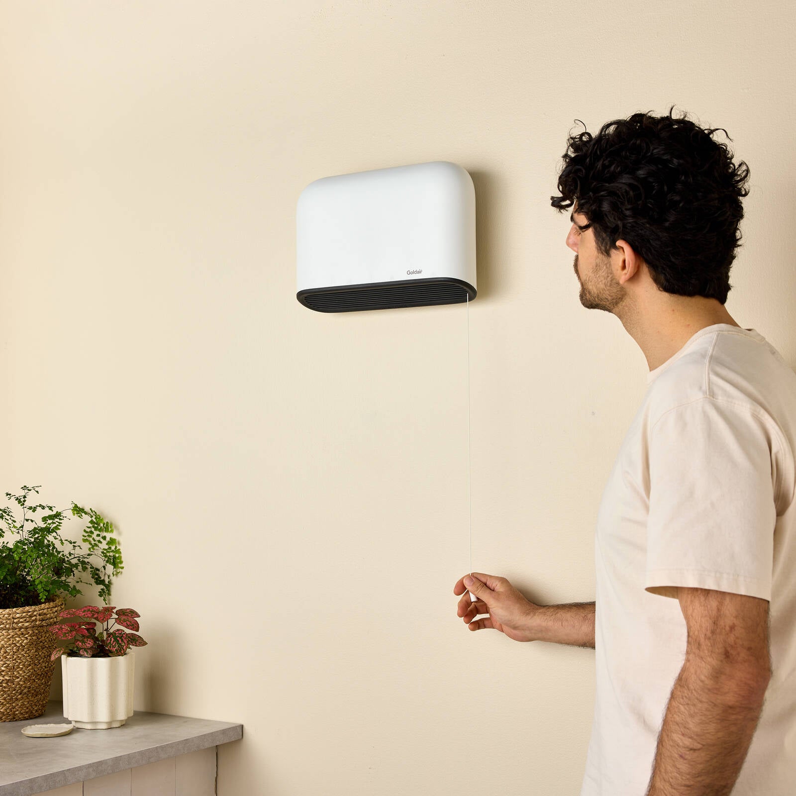 Goldair Ceramic Pull Cord Bathroom Heater Wall Mountable GBH460
