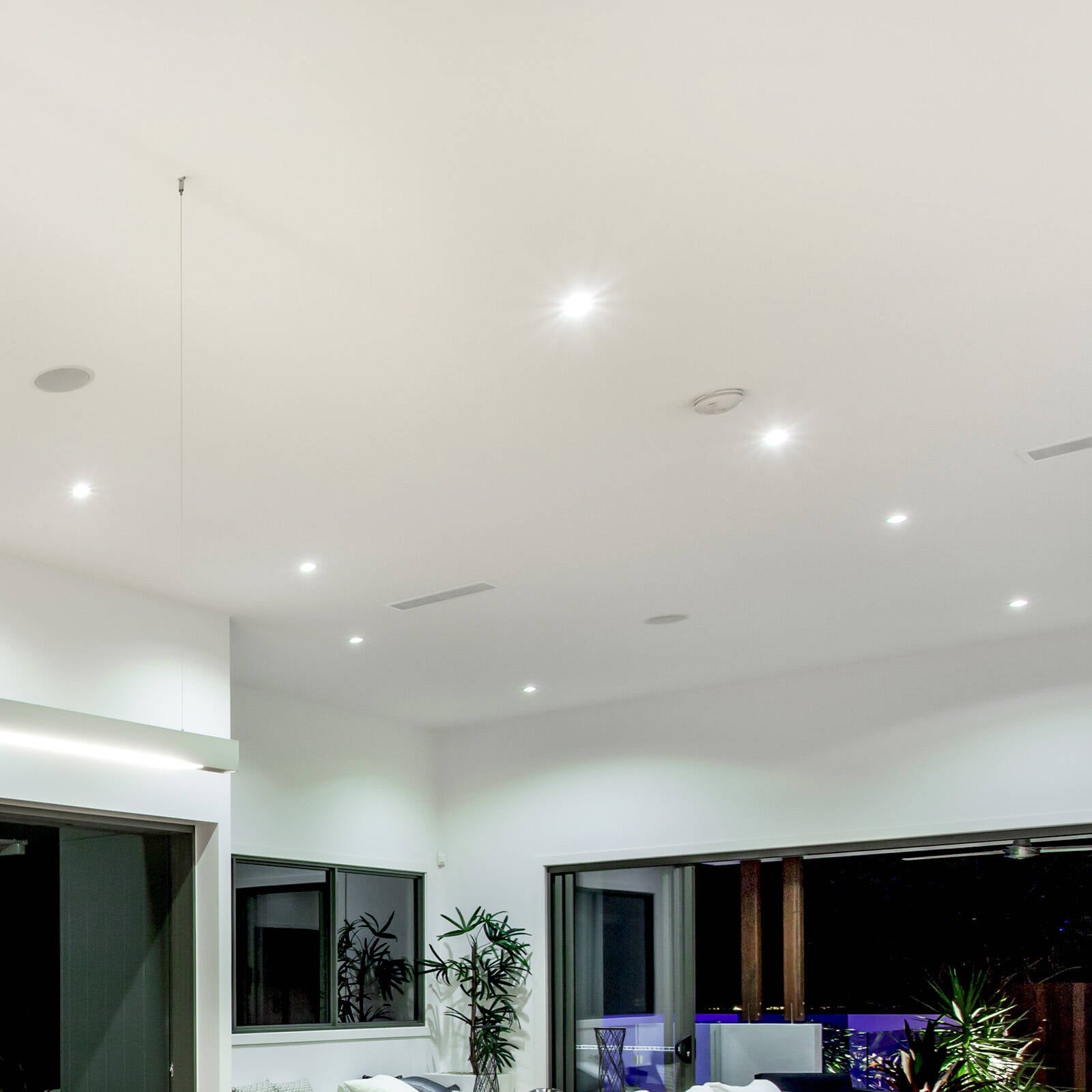 Arlec 9W Multi-Lumen Tri-Colour Dimmable LED Downlight