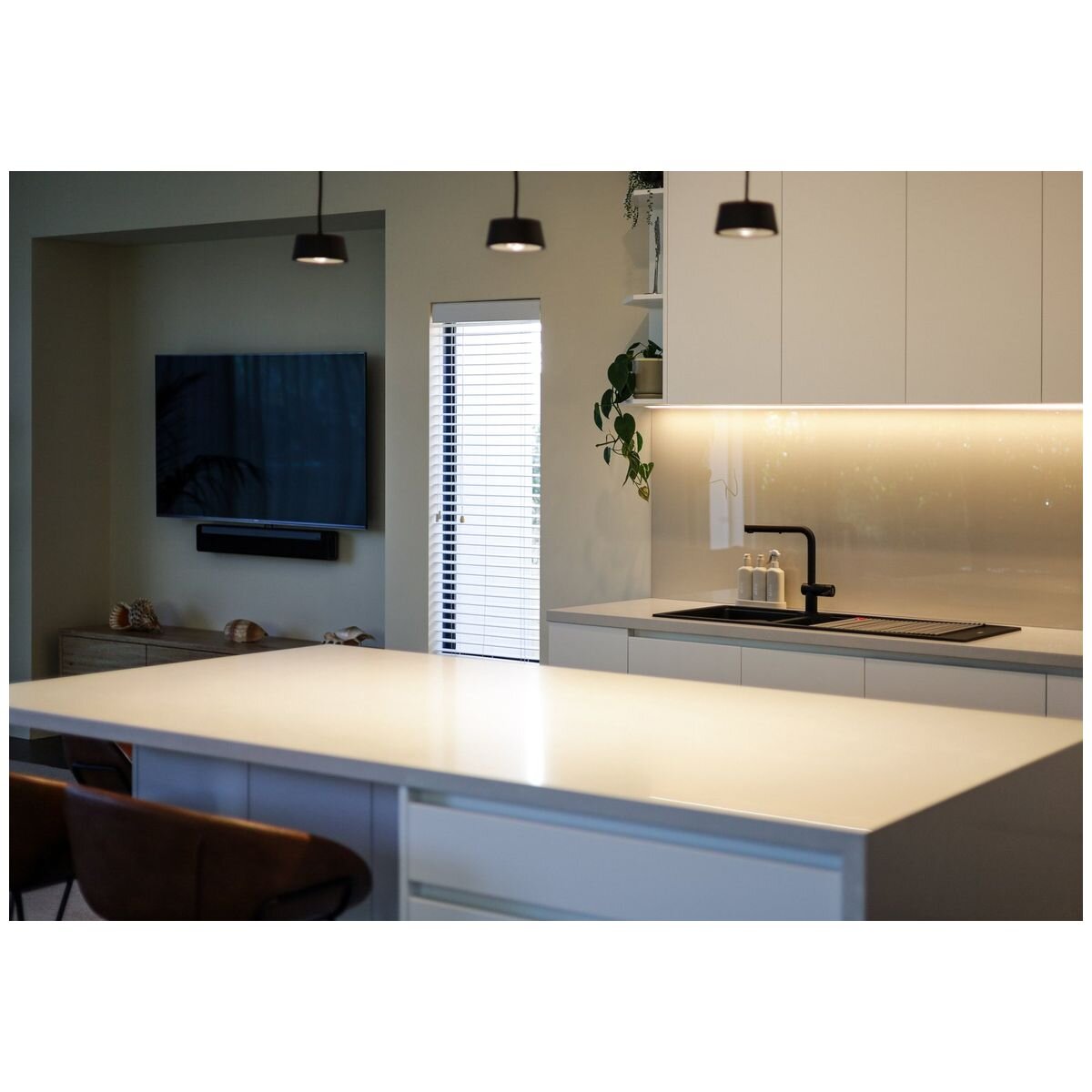 Franke Urban double bowl topmount or flush mount sink - left hand drainer - Matte Black - UBG621MBLHD