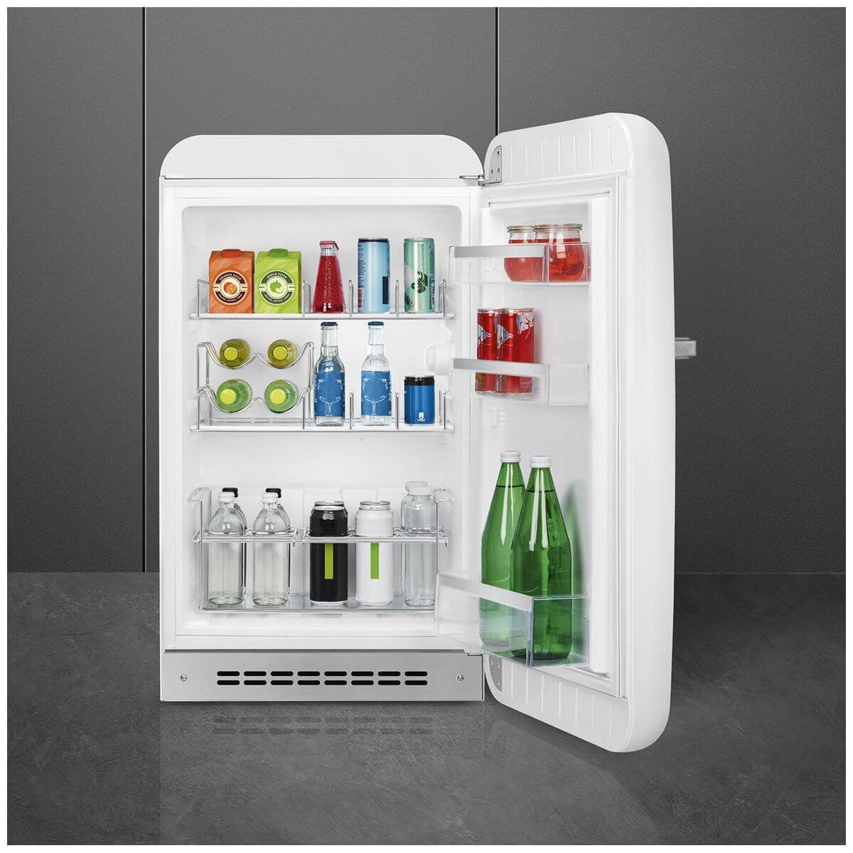 Smeg 50s Retro Style Happy 135L bar fridge - right hinge, white, 6 star energy rating - FAB10HRWH6