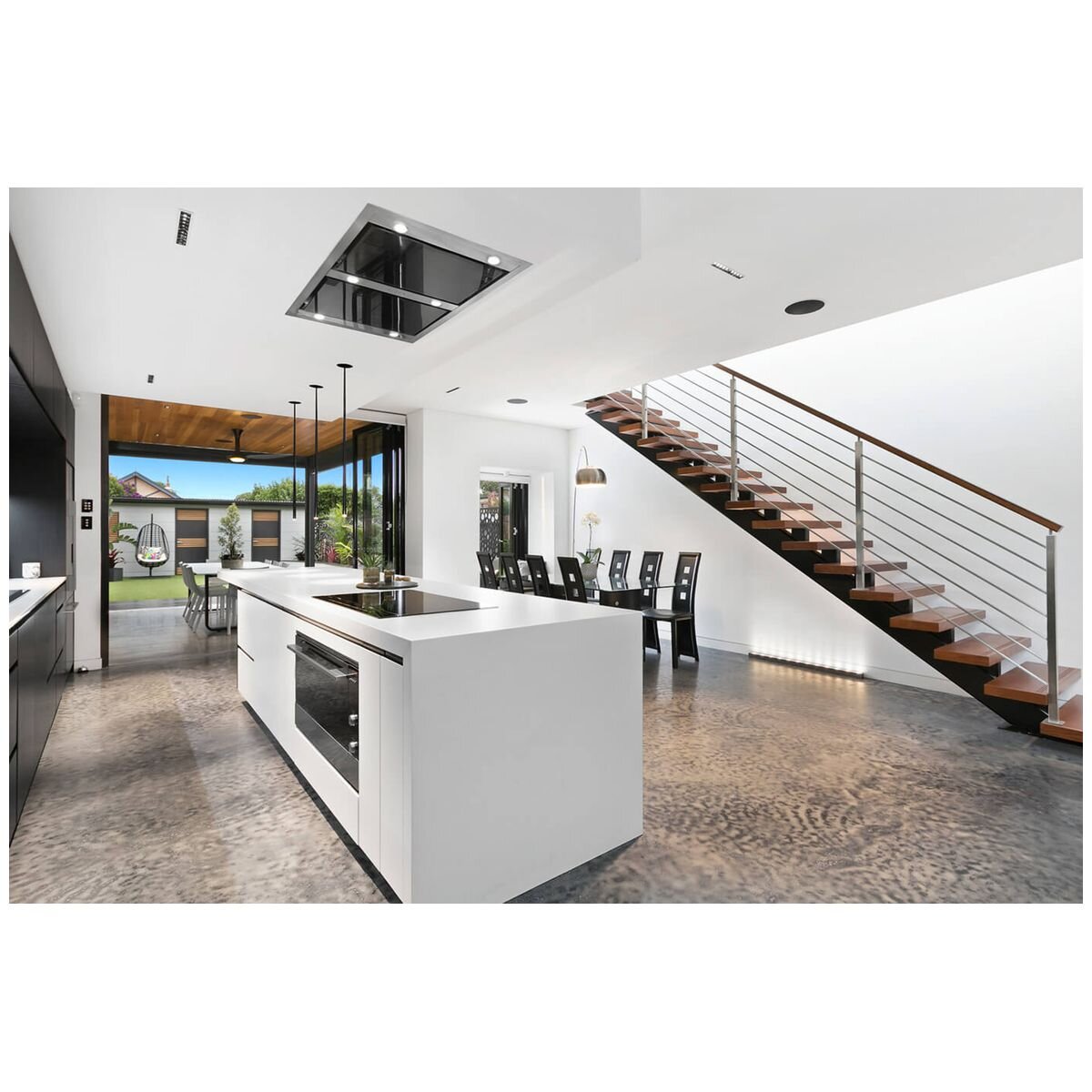 Schweigen 120cm Ceiling Cassette Rangehood - Black Glass, 3000m³/h, Twin Motors - UM422G-12SP2PAK