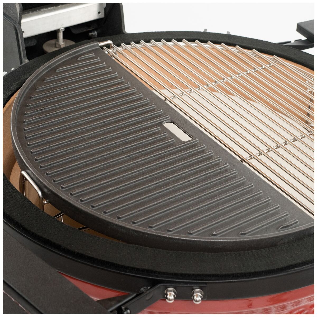 Kamado Joe Big Joe half moon cast iron reversible griddle - Smooth and ribbed sides - BJ-HCIGRIDDLE