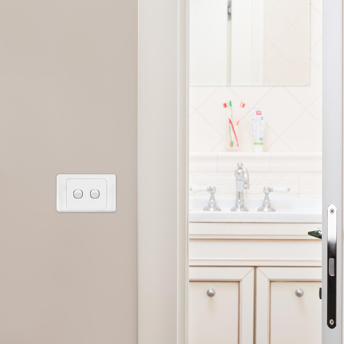 Deta Double Pole Double Switch - 75mm x 40mm x 115mm - White - Polycarbonate - 10A - SuperSaverAU - view 3