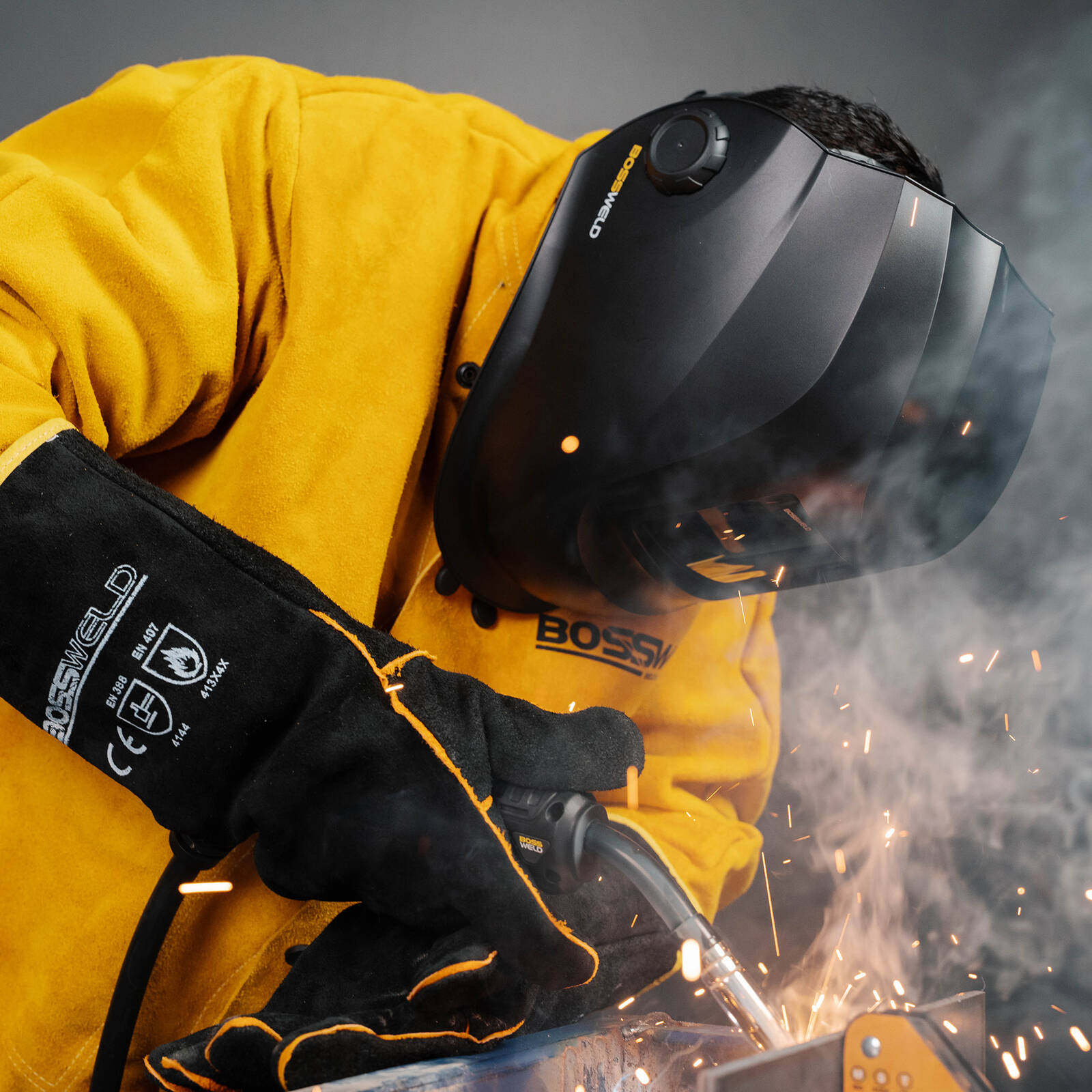 Bossweld VX-1 Jet Variable Shade Electronic Welding Helmet 710100