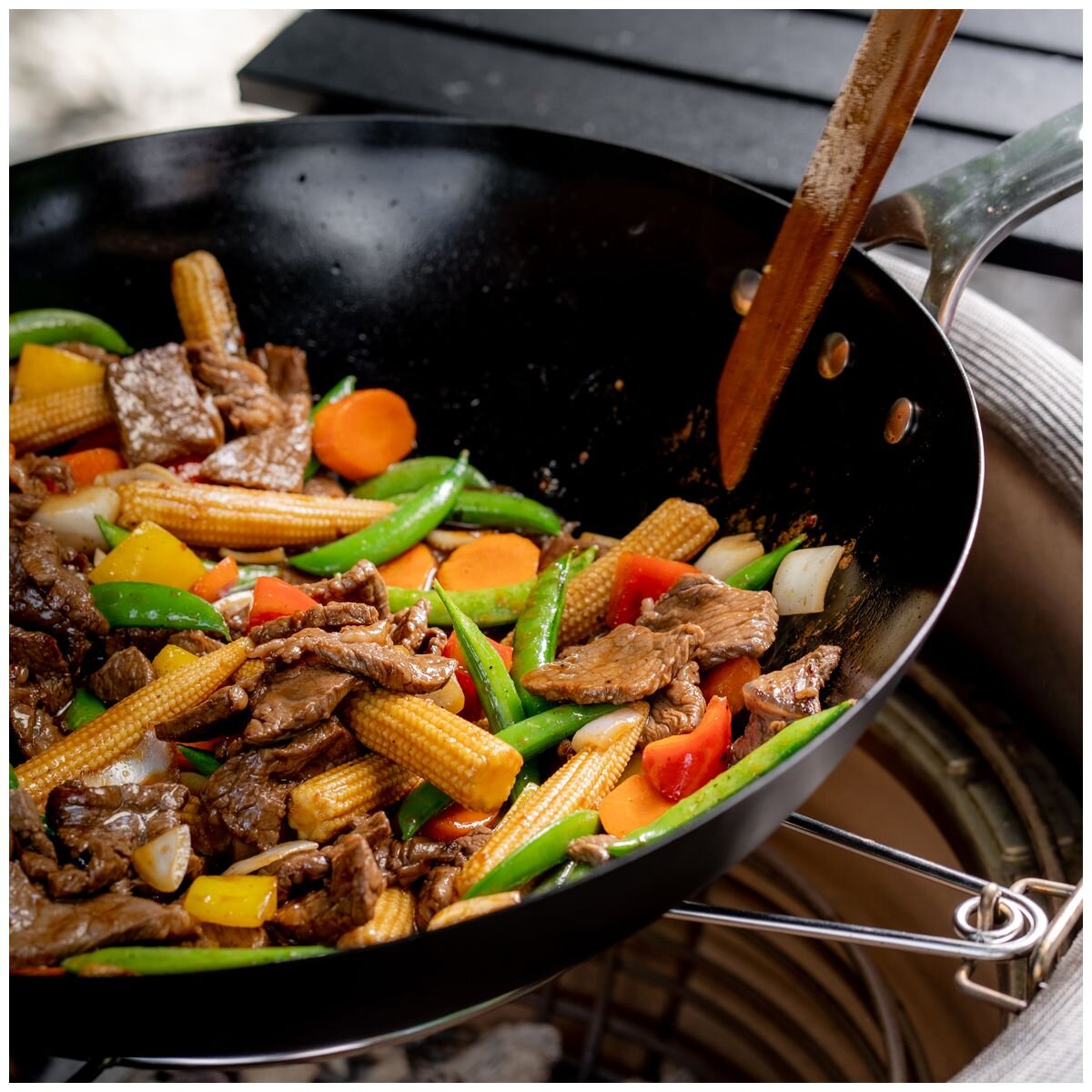 Kamado Joe Karbon Steel wok - pre-seasoned carbon steel stir-fry wok with long handle, black - KJ15124922
